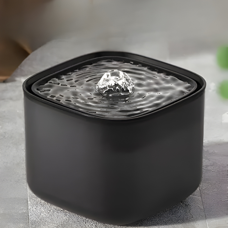 Automatic Drinking Fountain for Cats